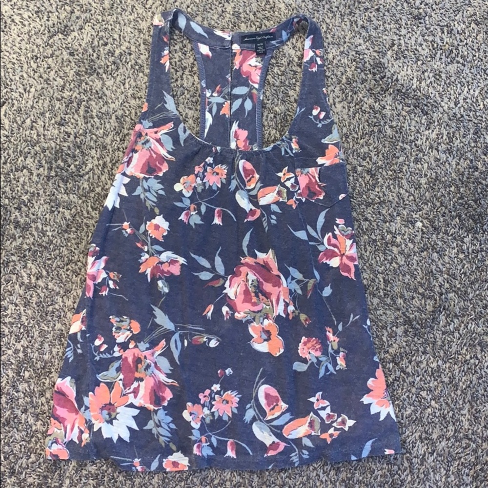American Eagle top